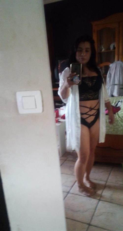 Saliena, 31 años, puta en Las Palmas fotos reales